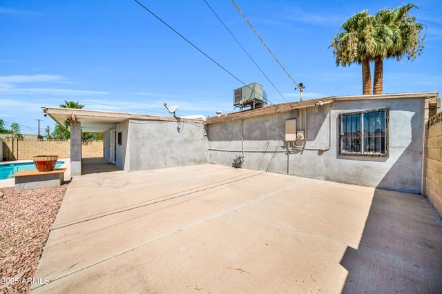 3221 W SELLS Drive, Phoenix, AZ 85017