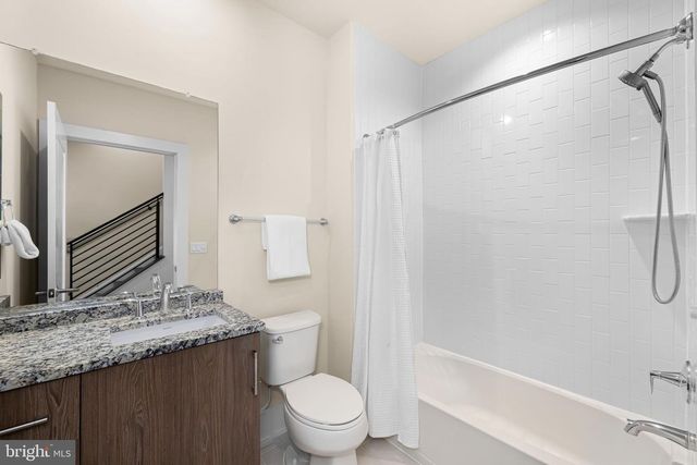 142 WINSOME CIR, Bethesda, MD 20814