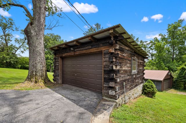 8710 Adams Lane, Lexington, KY 40515