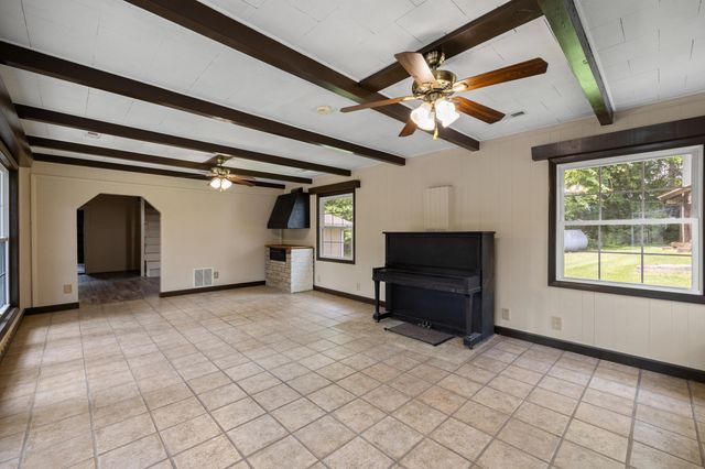 8710 Adams Lane, Lexington, KY 40515