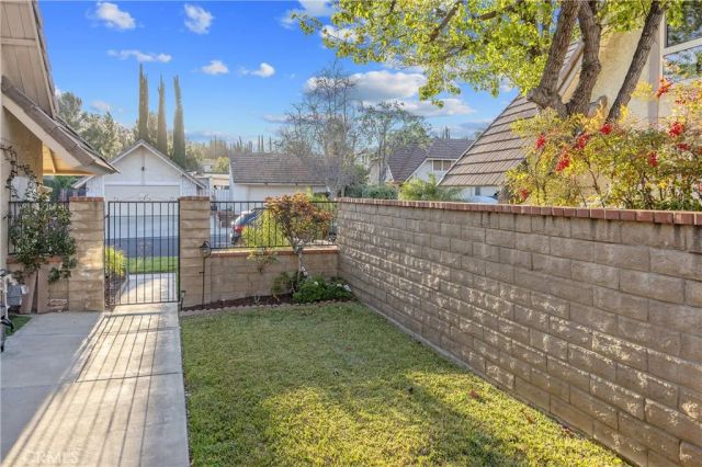 27104 Rio Prado Drive, Valencia, CA 91354