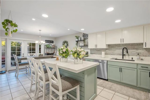 27104 Rio Prado Drive, Valencia, CA 91354