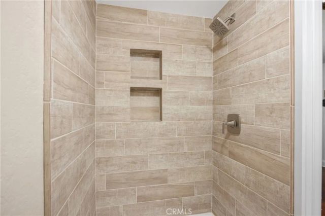 27104 Rio Prado Drive, Valencia, CA 91354