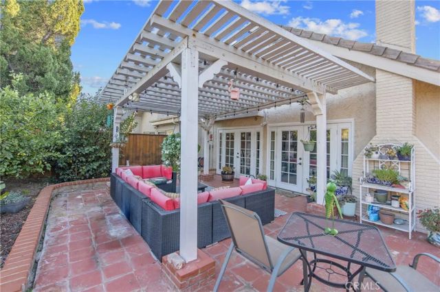 27104 Rio Prado Drive, Valencia, CA 91354