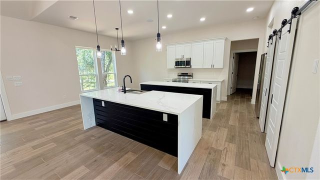 7008 Circle Oak Drive, Bulverde, TX 78163