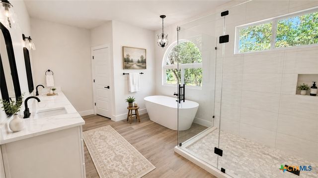 7008 Circle Oak Drive, Bulverde, TX 78163