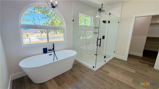 7008 Circle Oak Drive, Bulverde, TX 78163