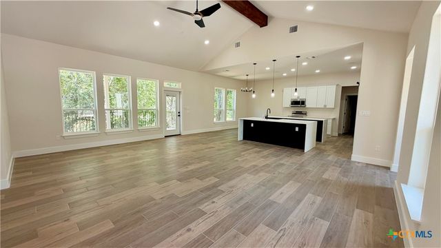 7008 Circle Oak Drive, Bulverde, TX 78163