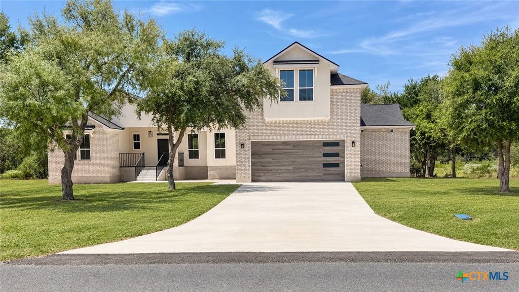7008 Circle Oak Drive, Bulverde, TX 78163