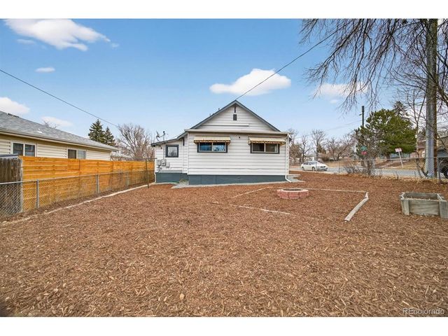 705 Perry St, Denver, CO 80204