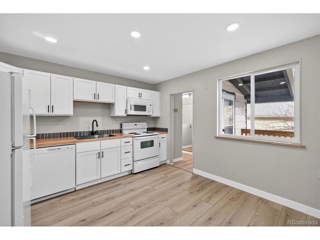 705 Perry St, Denver, CO 80204