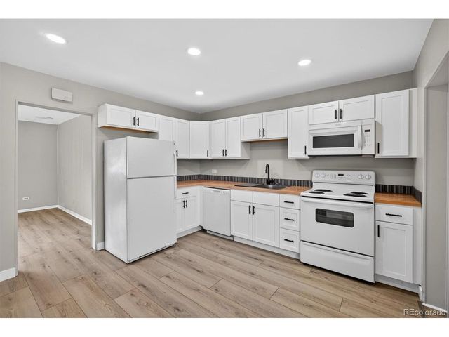 705 Perry St, Denver, CO 80204