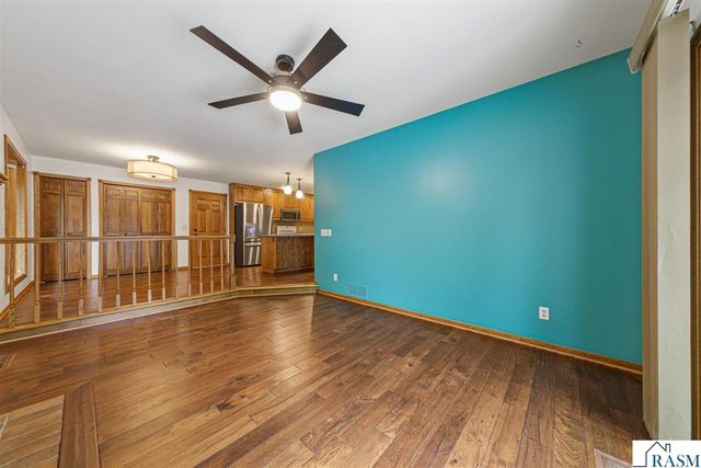 15 Caroletta Court, Mankato, MN 56001