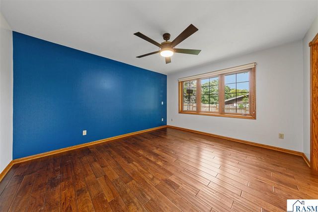 15 Caroletta Court, Mankato, MN 56001