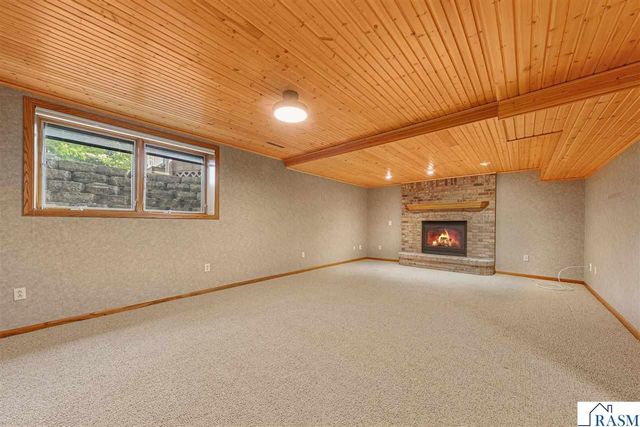 15 Caroletta Court, Mankato, MN 56001