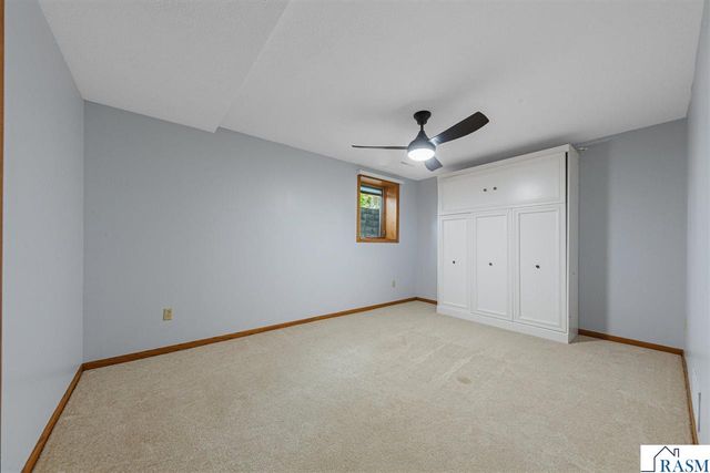 15 Caroletta Court, Mankato, MN 56001