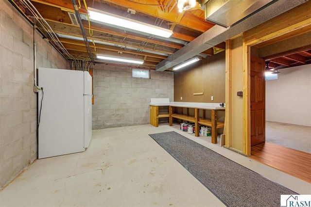 15 Caroletta Court, Mankato, MN 56001