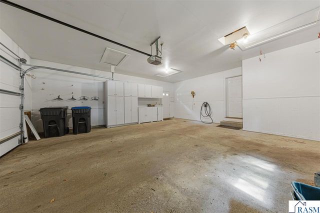 15 Caroletta Court, Mankato, MN 56001