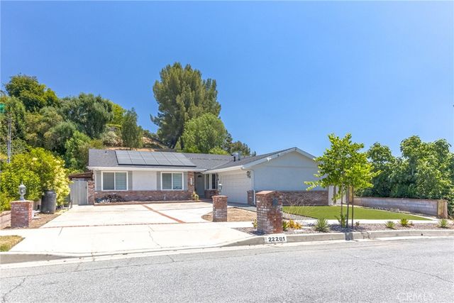 22201 Barbacoa, Saugus, CA 91350