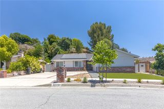 22201 Barbacoa, Saugus, CA 91350