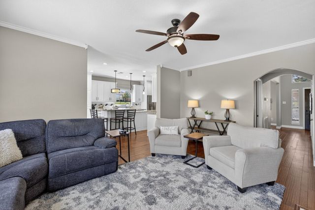 709 Summit Ridge, Lewisville, TX 75077