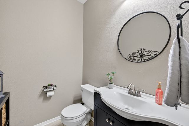 709 Summit Ridge, Lewisville, TX 75077