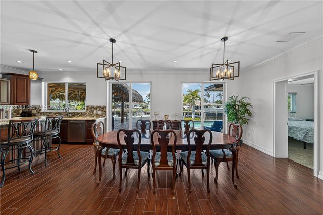 291 SE 5th Ter, Pompano Beach, FL 33060