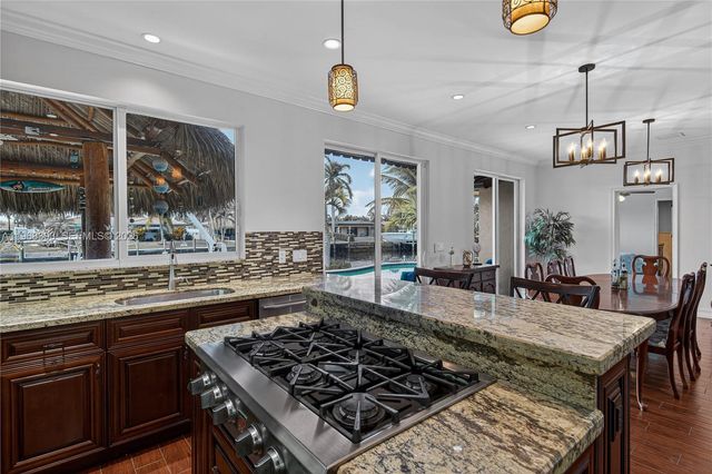 291 SE 5th Ter, Pompano Beach, FL 33060