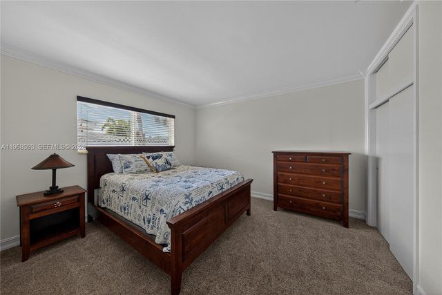 291 SE 5th Ter, Pompano Beach, FL 33060