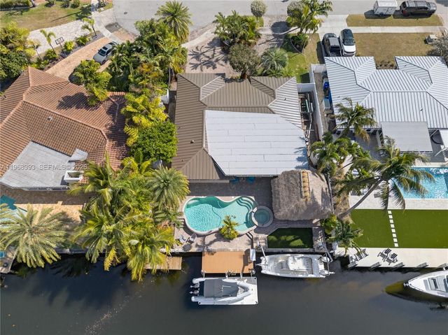 291 SE 5th Ter, Pompano Beach, FL 33060