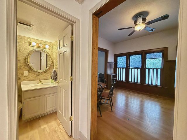 195 E PARK AVENUE, Berlin, WI 54923