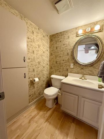 195 E PARK AVENUE, Berlin, WI 54923