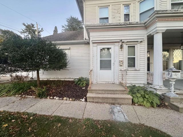 195 E PARK AVENUE, Berlin, WI 54923