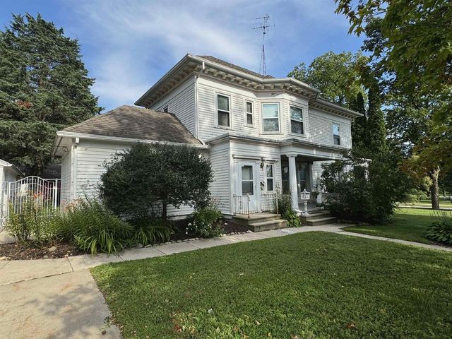 195 E PARK AVENUE, Berlin, WI 54923