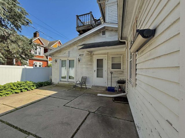 195 E PARK AVENUE, Berlin, WI 54923