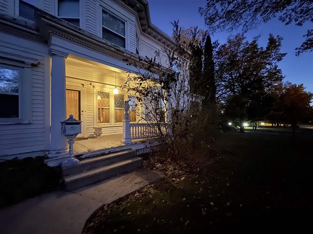 195 E PARK AVENUE, Berlin, WI 54923