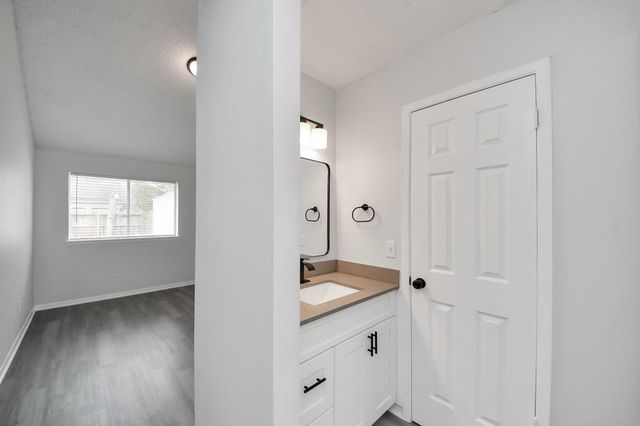 5546 Santrey Drive, Houston, TX 77084