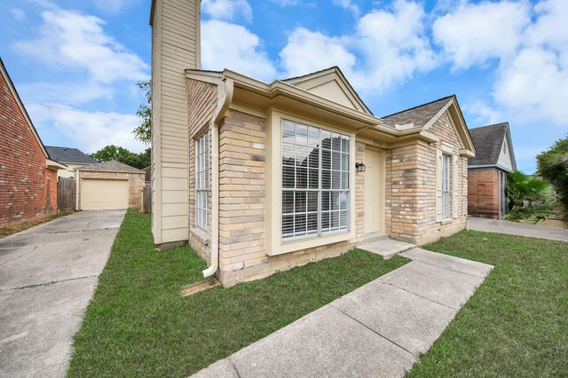 5546 Santrey Drive, Houston, TX 77084