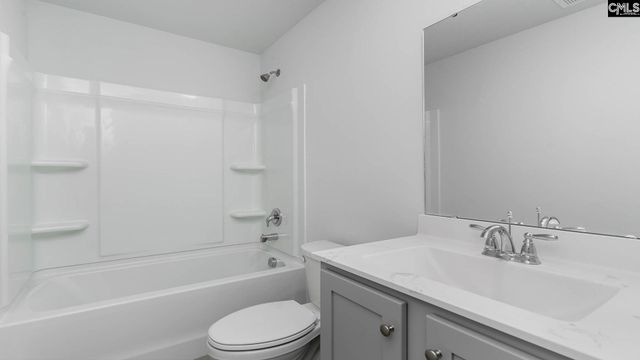 521 Edgetree Drive, Hopkins, SC 29061