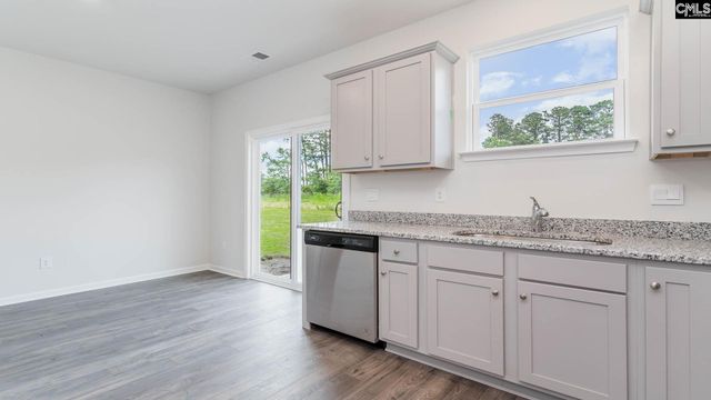 521 Edgetree Drive, Hopkins, SC 29061