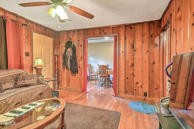 404 Market Street, Rogersville, TN 37857