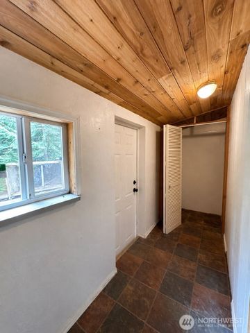 17045 NW Sunset Ridge Way, Seabeck, WA 98380