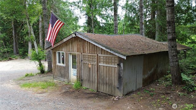 17045 NW Sunset Ridge Way, Seabeck, WA 98380