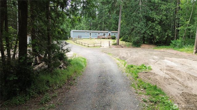 17045 NW Sunset Ridge Way, Seabeck, WA 98380