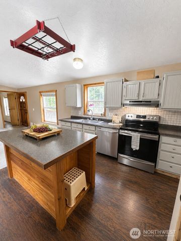 17045 NW Sunset Ridge Way, Seabeck, WA 98380
