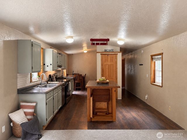 17045 NW Sunset Ridge Way, Seabeck, WA 98380