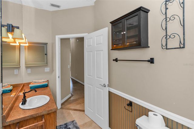 1105 TWIN OAKS CIRCLE, Oviedo, FL 32765