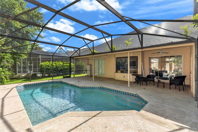 1105 TWIN OAKS CIRCLE, Oviedo, FL 32765