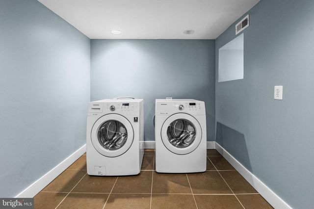 4604 MORAVIA RD, Baltimore, MD 21206