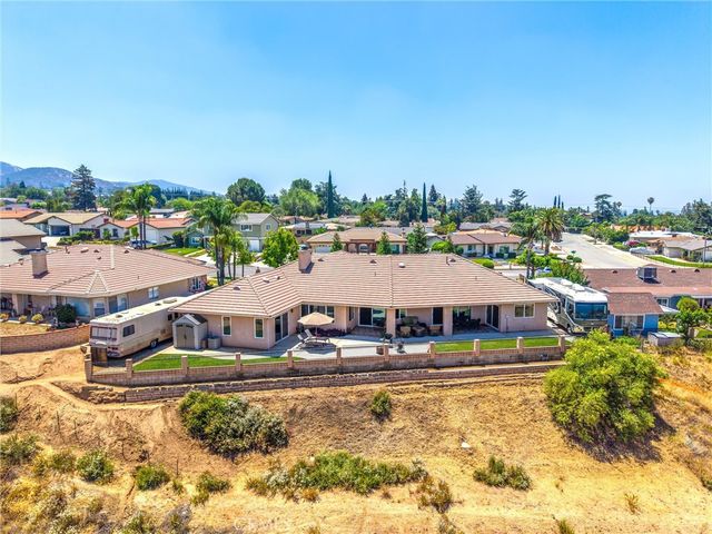 35102 Persimmon, Yucaipa, CA 92399